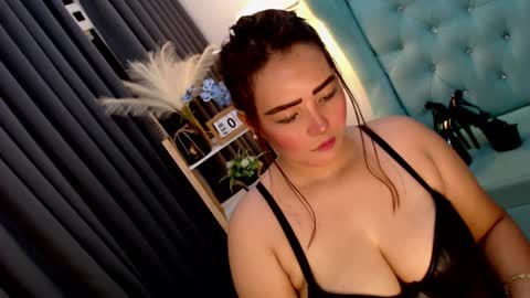 JENNY online show from February 9, 11:04 am