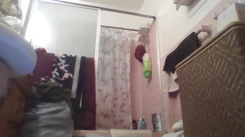 Snapshot of sexyjojo2222 chatting on February 24, 5:00 am sexyjojo2222 online show from February 24, 5:00 am