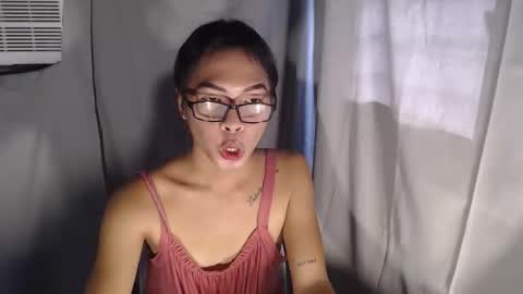 Snapshot of sexylaylia chatting on November 30, 7:12 am Laylia3 online show from November 30, 7:12 am