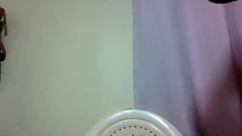 Snapshot of sexylicious_ chatting on October 1, 8:31 am sexylicious_ online show from October 1, 8:31 am