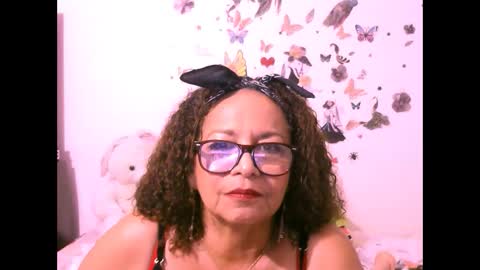 Snapshot of sexylilith421 chatting on March 1, 2:04 am Sexy Lilith online show from March 1, 2:04 am