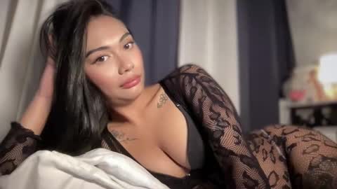 maxine online show from March 13, 11:11 pm