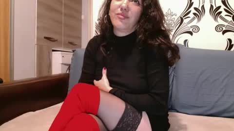 Snapshot of sexynaughtykitty chatting on December 5, 3:17 pm Myra online show from December 5, 3:17 pm