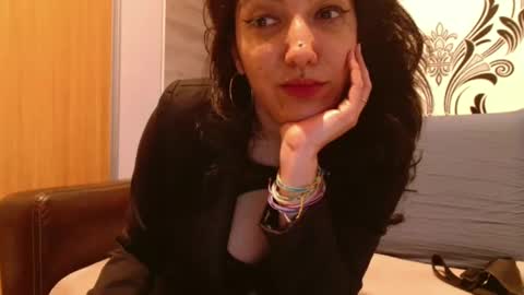 Snapshot of sexynaughtykitty chatting on January 31, 3:33 pm Myra online show from January 31, 3:33 pm