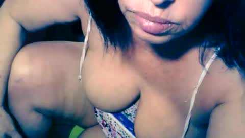 Snapshot of sexyoldwet chatting on December 4, 12:42 am AnneSofia online show from December 4, 12:42 am