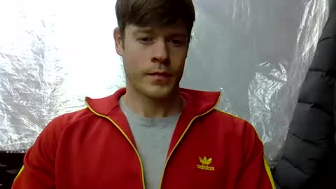 Snapshot of sexypornhot chatting on December 5, 6:43 am Erikson online show from December 5, 6:43 am