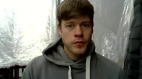 Snapshot of sexypornhot chatting on December 6, 6:15 am Erikson online show from December 6, 6:15 am