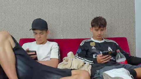 MATIAS-18   THIAHO -18  MAX-19  NICOKALY-19  CAIN-19   MOD ESTEBAN online show from February 6, 7:28 pm