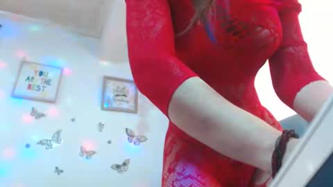 Snapshot of sexysafiravenus chatting on February 18, 5:10 pm Venus Independent Model online show from February 18, 5:10 pm