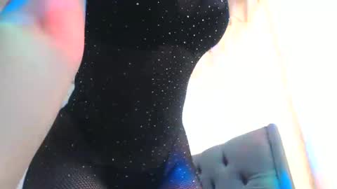 Snapshot of sexysafiravenus chatting on September 17, 6:09 pm Venus Independent Model online show from September 17, 6:09 pm