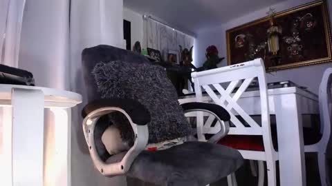    online show from January 21, 12:18 pm