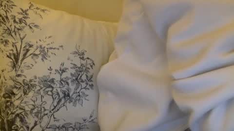 Snapshot of sexyshubham1 chatting on November 24, 11:37 pm sexyshubham1 online show from November 24, 11:37 pm