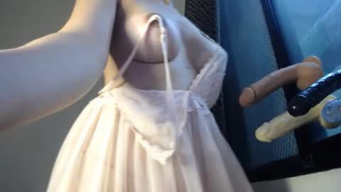 SEXYSWEETYANGEL online show from February 18, 4:15 am