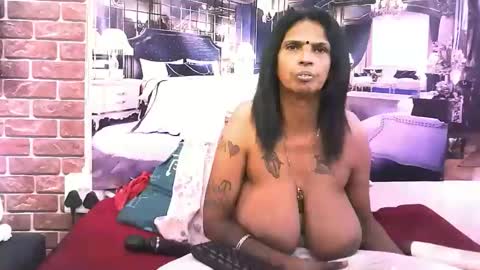 Snapshot of sexyva4u2luv chatting on November 24, 7:13 pm sexyva4u2luv online show from November 24, 7:13 pm