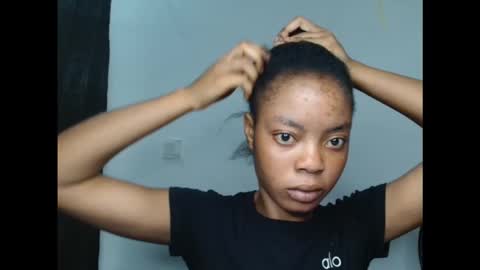 Snapshot of sexyxpeach chatting on October 19, 4:18 pm sexyxpeach online show from October 19, 4:18 pm