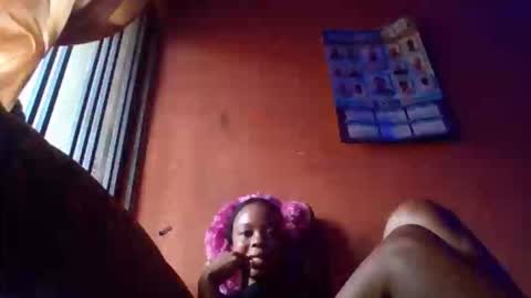 Snapshot of sexyxpeach chatting on November 16, 10:32 am sexyxpeach online show from November 16, 10:32 am