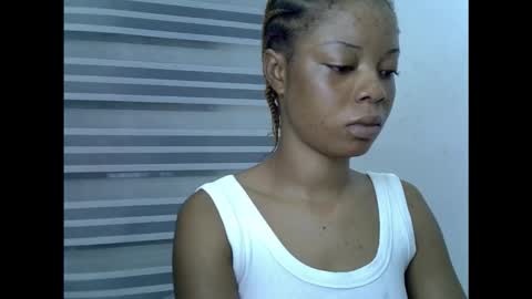 Snapshot of sexyxpeach chatting on December 16, 7:19 pm sexyxpeach online show from December 16, 7:19 pm