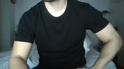 Snapshot of sexyyphilip chatting on January 24, 1:24 am sexyyphilip online show from January 24, 1:24 am