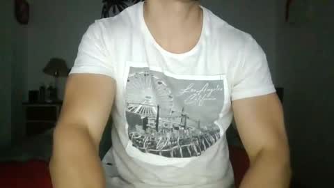 Snapshot of sexyyphilip chatting on November 23, 11:48 pm sexyyphilip online show from November 23, 11:48 pm