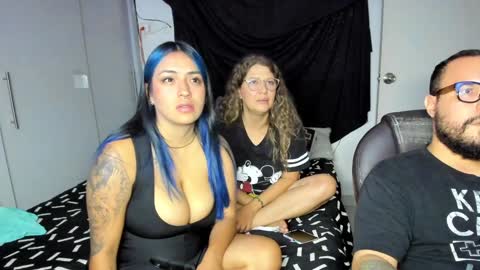 Snapshot of sgmr chatting on December 9, 8:23 pm MiaSergio online show from December 9, 8:23 pm