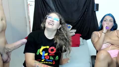 Snapshot of sgmr chatting on February 23, 8:11 pm MiaSergio online show from February 23, 8:11 pm