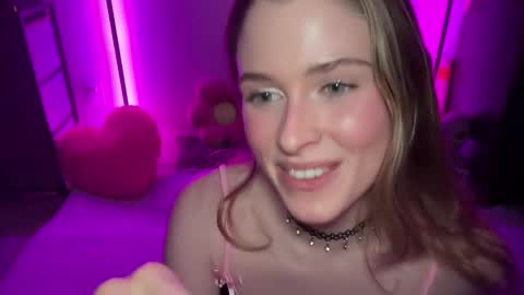 shadebabe online show from March 8, 9:24 am