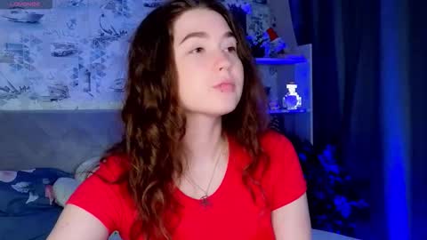 Snapshot of shadednight chatting on December 4, 2:37 pm Im Mary online show from December 4, 2:37 pm