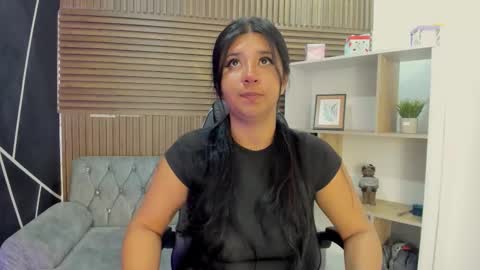 Liz online show from February 19, 9:55 pm