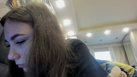 Snapshot of shadow_raffi chatting on December 22, 11:22 am shadow_raffi online show from December 22, 11:22 am