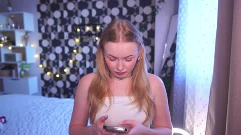 Sindy and Nancy  Next stream 1 December  online show from March 3, 6:52 am