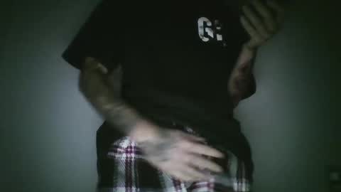 shadowwolfxxx9 online show from September 24, 5:44 am