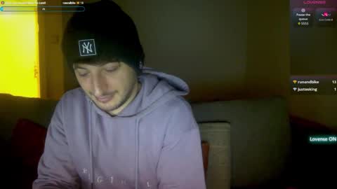 Snapshot of shadysinnerman chatting on November 6, 11:37 pm Sinnermann online show from November 6, 11:37 pm