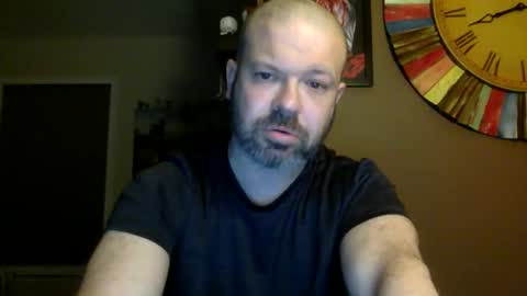 Shady online show from April 7, 2:01 am