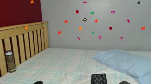 Snapshot of shaky396294 chatting on January 15, 8:37 pm shaky xxx online show from January 15, 8:37 pm