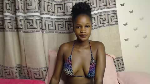 Snapshot of shaky396294 chatting on December 20, 12:12 pm shaky xxx online show from December 20, 12:12 pm