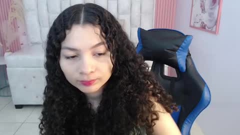 Snapshot of shalon_diaz_sub chatting on October 27, 1:15 pm Shalon online show from October 27, 1:15 pm