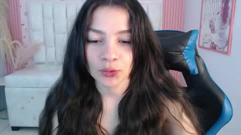 Snapshot of shalon_diaz_sub chatting on November 14, 1:21 pm Shalon online show from November 14, 1:21 pm