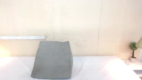 Catalina online show from January 12, 1:16 pm