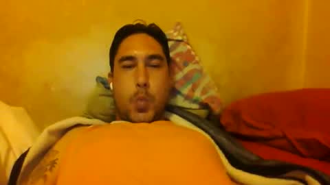 Snapshot of shanan2018 chatting on December 14, 2:33 pm shanan2018 online show from December 14, 2:33 pm