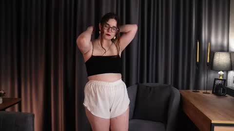 Maya3 online show from October 20, 11:43 am