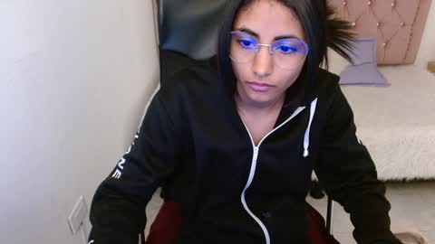 shanelle online show from February 7, 9:16 am