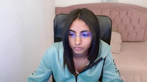 shanelle online show from February 15, 9:16 am