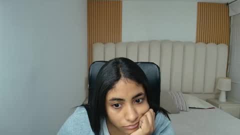 shanelle online show from March 16, 3:01 am