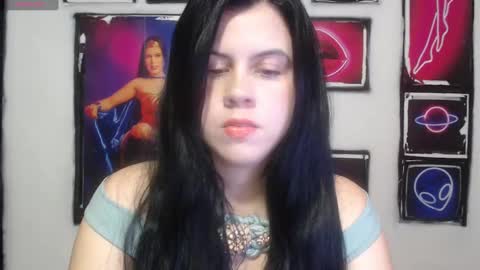 Snapshot of shanellmoore chatting on December 30, 8:25 pm Shanell Moore online show from December 30, 8:25 pm