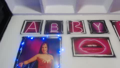 Snapshot of shanellmoore chatting on February 5, 5:53 pm Shanell Moore online show from February 5, 5:53 pm