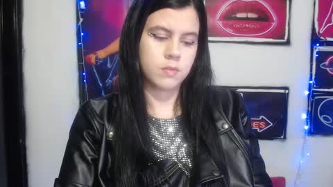 Snapshot of shanellmoore chatting on February 15, 8:22 pm Shanell Moore online show from February 15, 8:22 pm