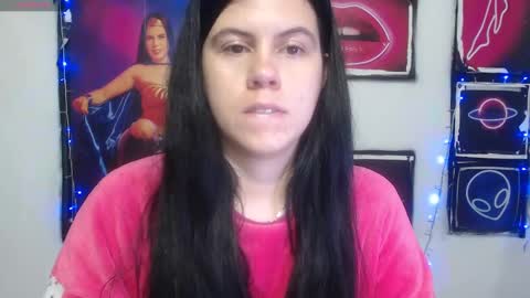 Snapshot of shanellmoore chatting on February 16, 12:43 pm Shanell Moore online show from February 16, 12:43 pm