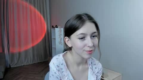 Snapshot of shanellwreath chatting on January 18, 6:12 pm me name is Mia online show from January 18, 6:12 pm