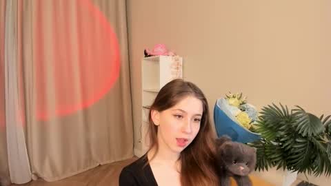 Snapshot of shanellwreath chatting on February 1, 6:17 pm me name is Mia online show from February 1, 6:17 pm