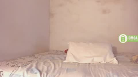 Danna online show from December 4, 1:53 pm